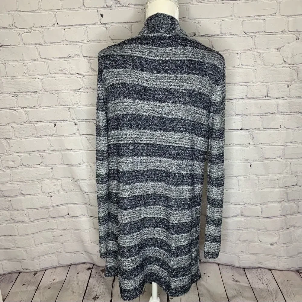 BAREFOOT DREAMS Bamboo Chic Lite Knit Calypso grey striped